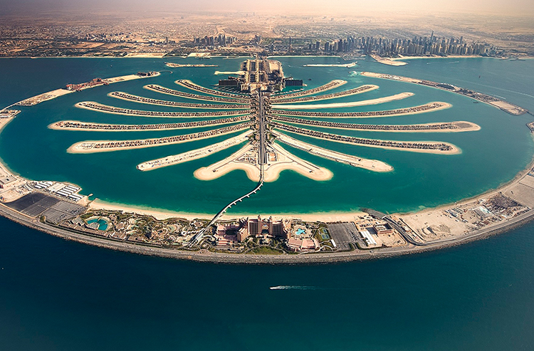 La centrale à béton mobile avec la plus grande capacité installée à Palm Island DUBAI pour le projet Royal Atlantis